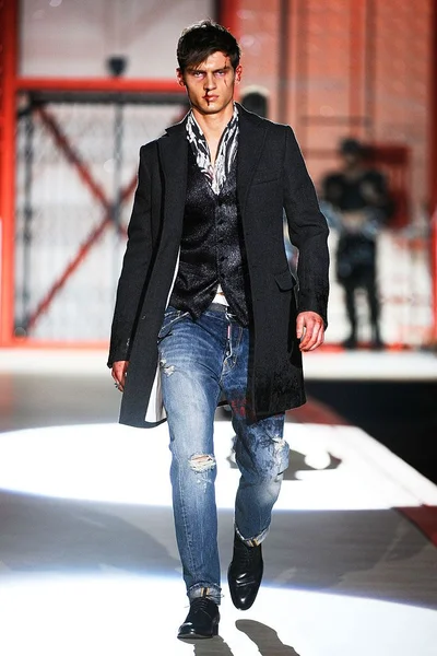 Look 21